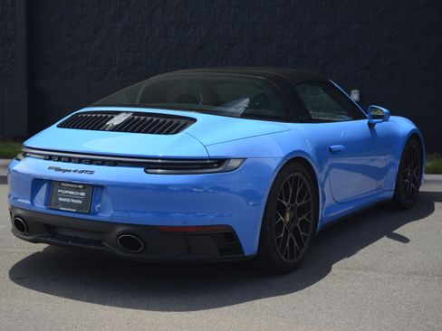 Certified 2022 Porsche 911 Targa 4 GTS AWD/4WD image 7