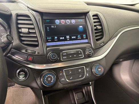 Used 2018 Chevrolet Impala LS FWD image 16