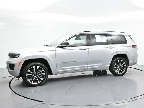 Used 2023 Jeep Grand Cherokee L Overland AWD/4WD image 4