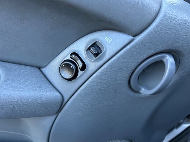 Used 2006 Jeep Liberty Sport AWD/4WD image 18