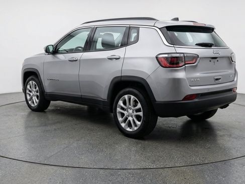 Used 2025 Jeep Compass Limited AWD/4WD image 6