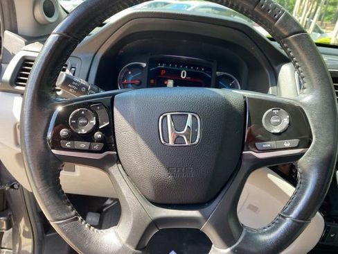 Used 2021 Honda Pilot Touring image 38
