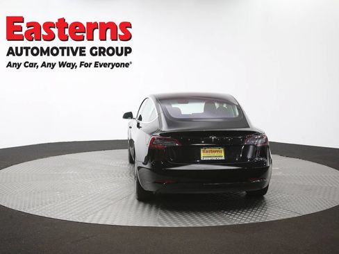 Used 2018 Tesla Model 3 Long Range RWD image 3