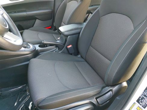 Certified 2023 Kia Forte LXS w/ LXS Technology Package image 14