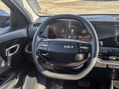 Used 2025 Kia K4 FWD image 19