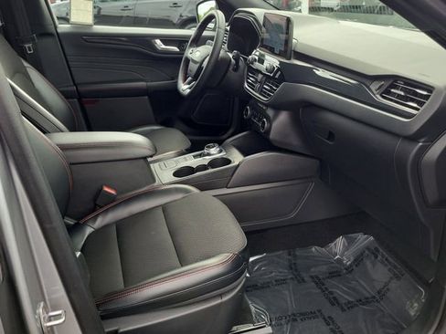 Certified 2024 Ford Escape ST-Line image 15