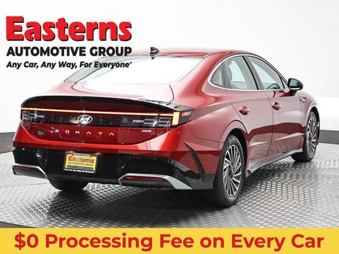Used 2025 Hyundai Sonata SEL FWD image 5