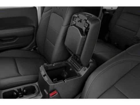 Used 2021 Jeep Wrangler Unlimited Sahara w/ Cold Weather Group AWD/4WD image 17