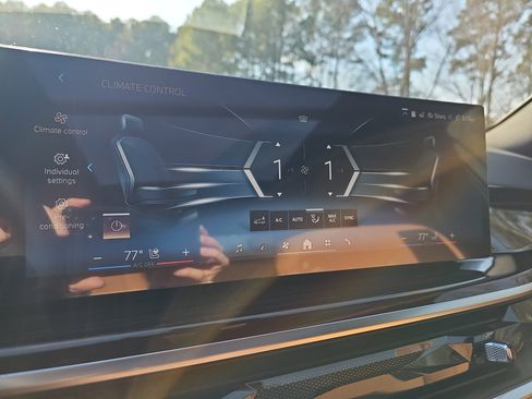 New 2026 BMW X5 xDrive40i w/ Climate Comfort Package image 23