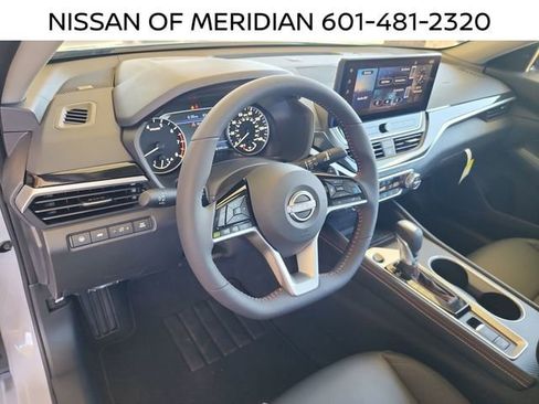 New 2026 Nissan Altima 2.5 SR w/ SR Premium Package FWD image 10