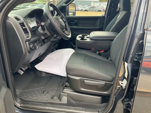New 2026 RAM 3500 Tradesman AWD/4WD image 5
