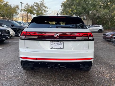 New 2026 Volkswagen Atlas Cross Sport SEL R-Line image 24