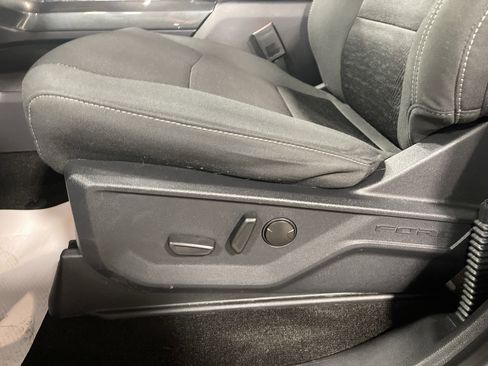 Used 2022 Ford F150 XLT w/ Equipment Group 302A High image 13