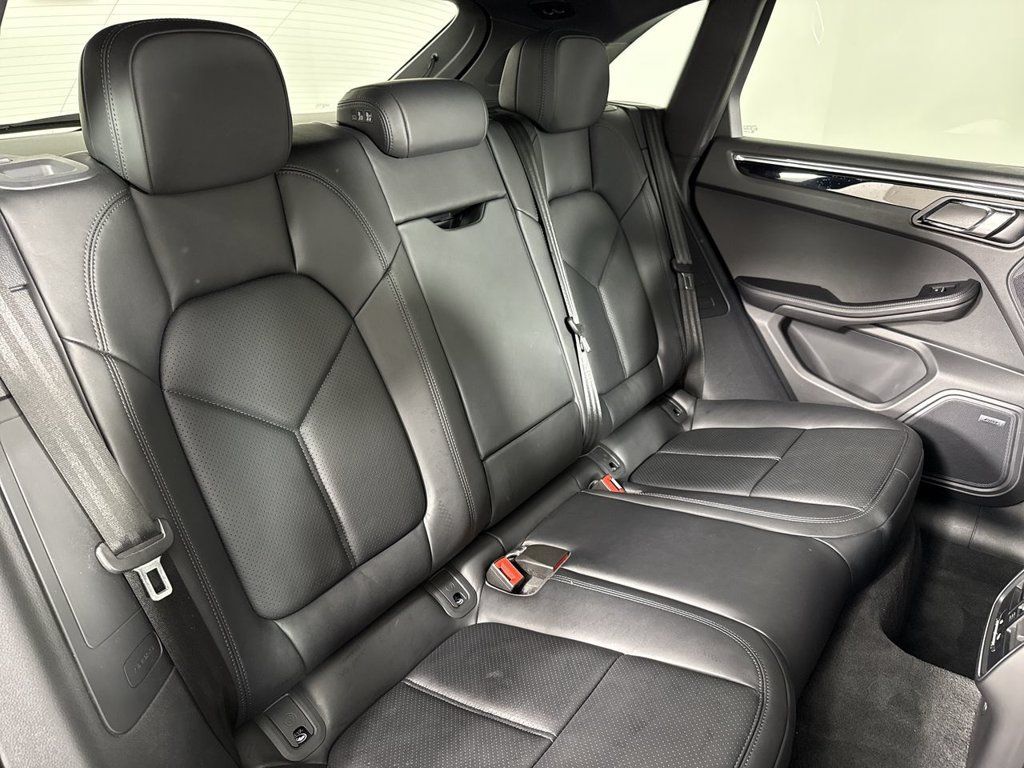 Certified 2026 Porsche Macan S AWD/4WD image 23
