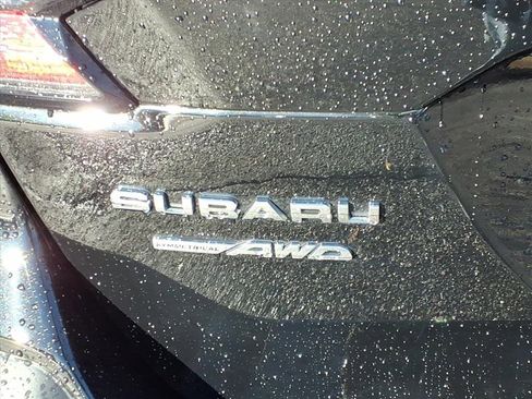 Used 2025 Subaru Outback Premium image 6