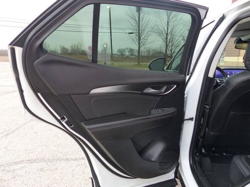 Used 2024 Buick Envision Preferred AWD/4WD image 37