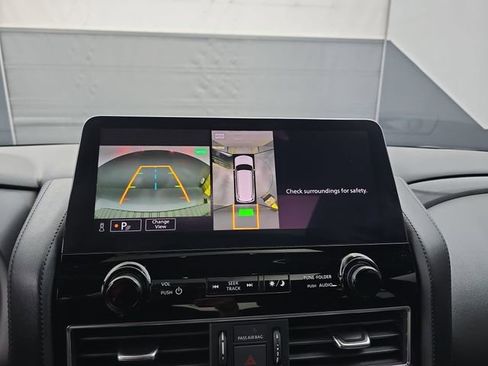 Used 2024 Nissan Armada SL w/ Midnight Edition Package image 31