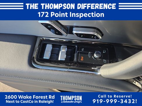 Used 2024 Land Rover Range Rover Sport SE AWD/4WD image 27