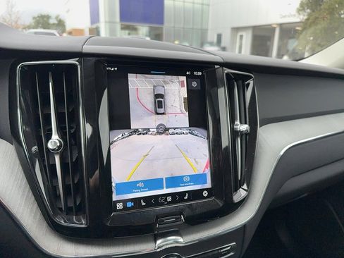 Certified 2025 Volvo XC60 B5 Plus image 20