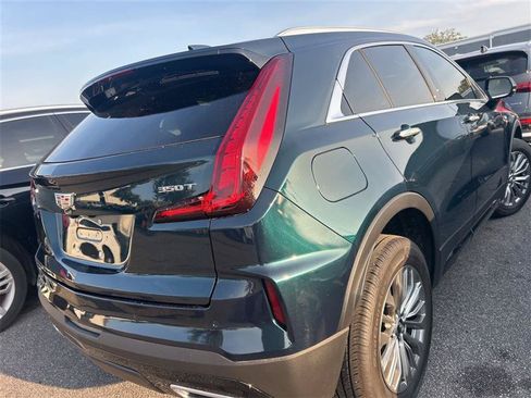 Used 2025 Cadillac XT4 Premium Luxury w/ Cold Weather Package FWD image 7
