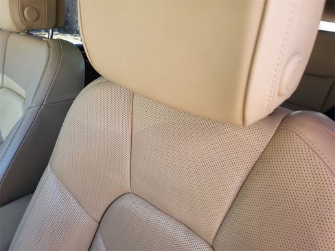 Used 2018 Porsche Macan S image 17