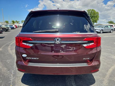 Used 2021 Honda Odyssey Elite image 5