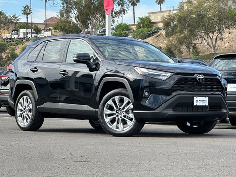New 2025 Toyota RAV4 XLE Premium image 8