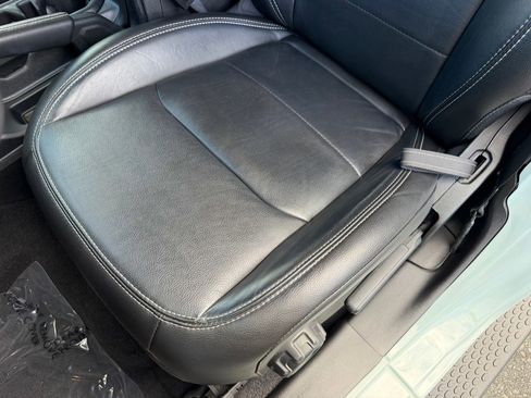 Used 2023 Jeep Wrangler Sahara image 21