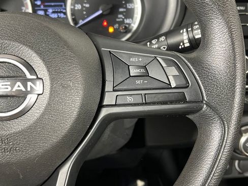 Used 2023 Nissan Kicks S image 10