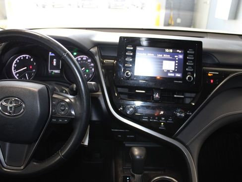 Used 2023 Toyota Camry SE FWD image 22