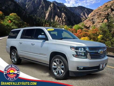 Used 2018 Chevrolet Suburban Premier AWD/4WD image 1