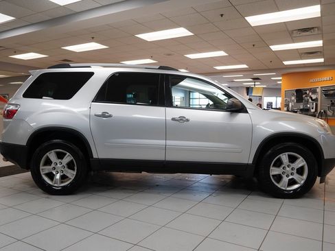 Used 2012 GMC Acadia SLE image 15