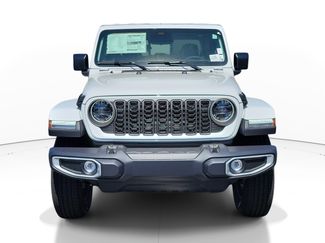New 2026 Jeep Gladiator Mojave AWD/4WD video 2