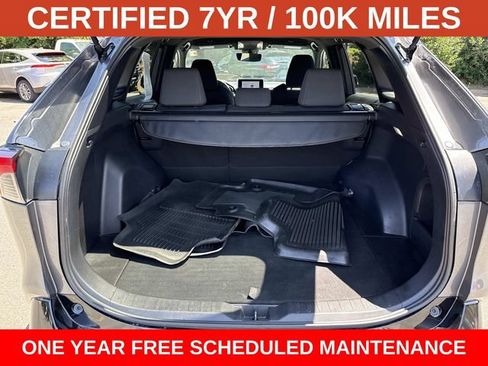 Used 2025 Toyota RAV4 SE AWD/4WD image 12
