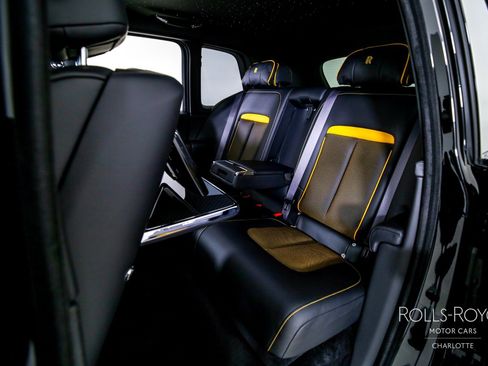 Certified 2024 Rolls-Royce Cullinan Black Badge w/ Dark Exterior Package AWD/4WD image 18
