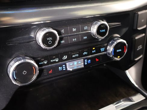 Used 2023 Ford F150 Lariat AWD/4WD image 8