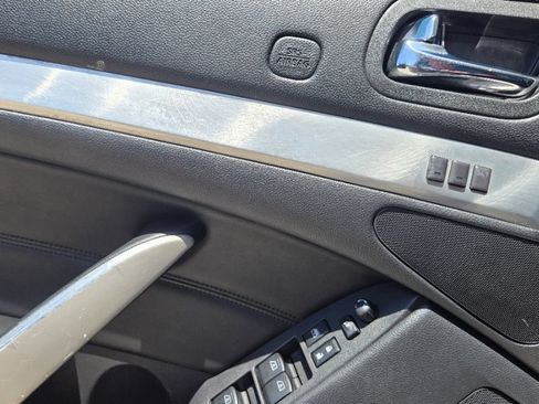 Used 2013 INFINITI G37 Convertible w/ Premium Pkg RWD image 6