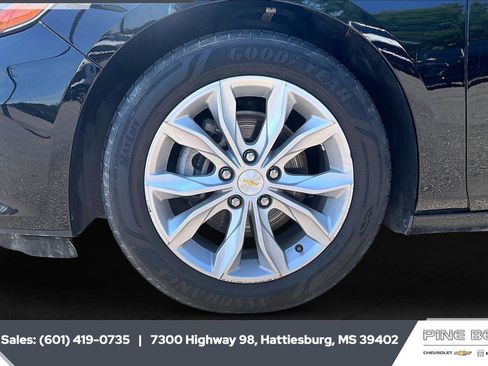 Used 2024 Chevrolet Malibu LT FWD image 7