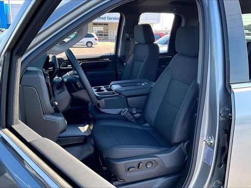 New 2026 GMC Sierra 3500 SLE w/ SLE Convenience Package image 9