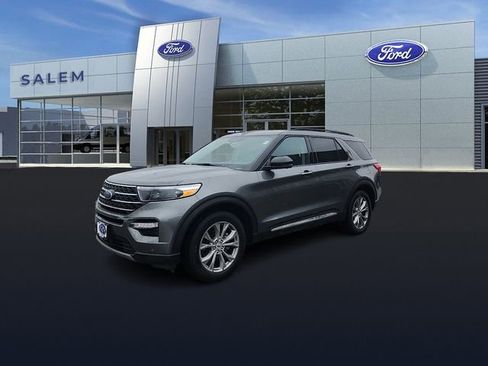 Certified 2023 Ford Explorer XLT w/ Equipment Group 202A AWD/4WD image 7