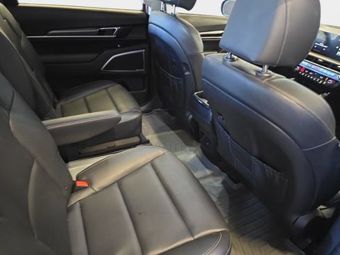 Used 2023 Kia Telluride S w/ S Sunroof Package AWD/4WD image 13