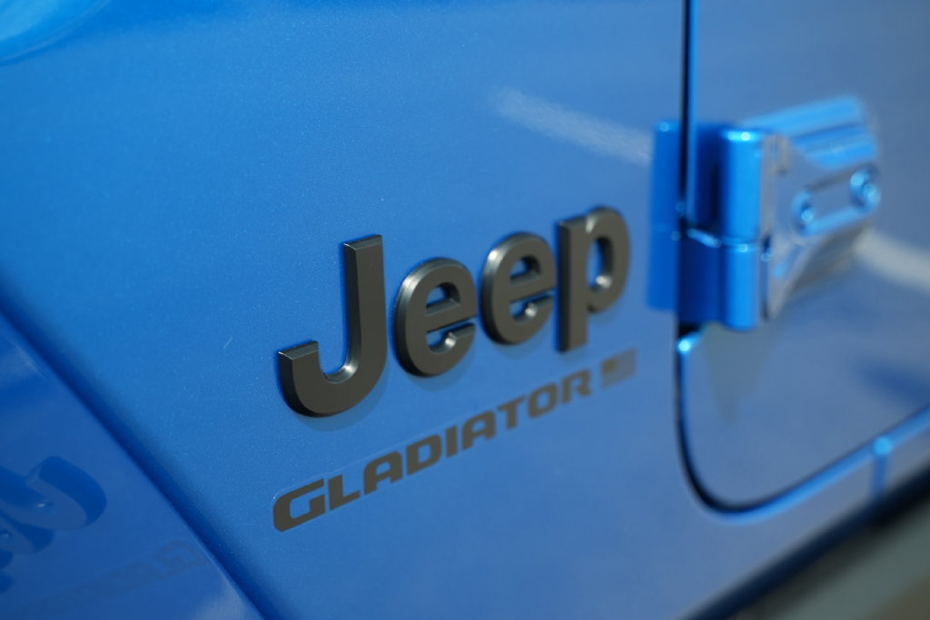New 2026 Jeep Gladiator Sport AWD/4WD image 39