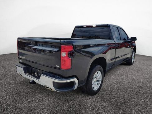 Used 2022 Chevrolet Silverado 1500 LT AWD/4WD image 7