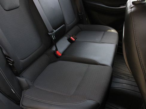 Used 2022 Buick Encore GX Select w/ Sport Touring Package AWD/4WD image 37