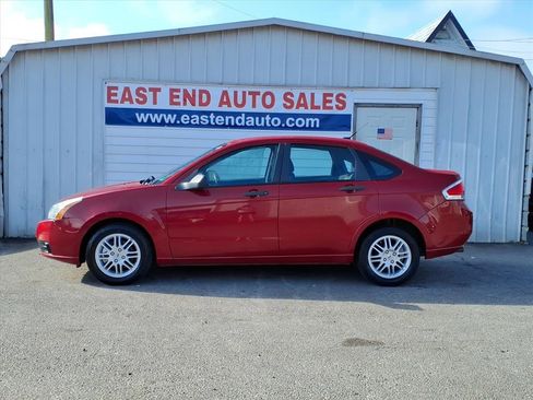 Used 2011 Ford Focus SE w/ 201A Rapid Spec Order Code image 2