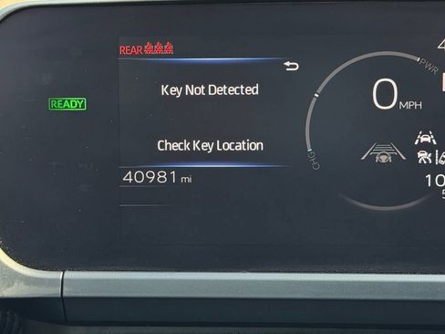 Used 2023 Subaru Solterra AWD image 20