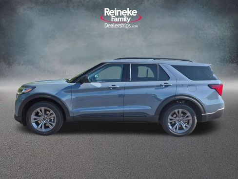 New 2026 Ford Explorer Active AWD/4WD image 9