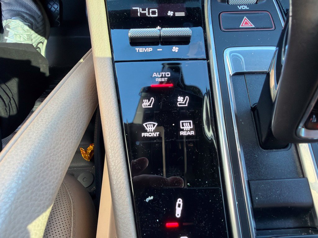 Used 2020 Porsche Cayenne E-Hybrid AWD/4WD image 26