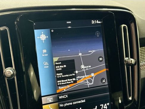 Used 2021 Volvo XC40 T5 R-Design w/ Climate Package image 14