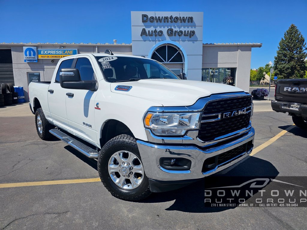 Used 2024 RAM 2500 Big Horn AWD/4WD image 1